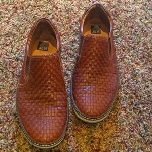 Men’s Size 8.5 cognac weaved loafers -used but in excellent condition